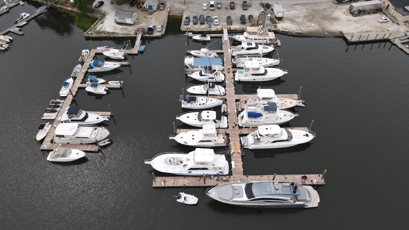 Seasonal Boat Dockage at East Greenwich Marina